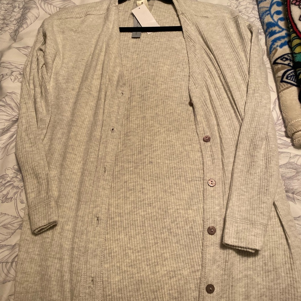 Women’s Cardigan Size Medium